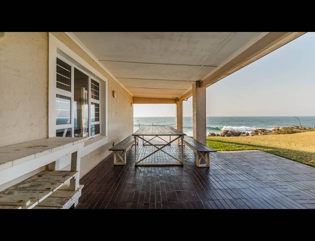 7 BEDROOM HOUSE FOR SALE IN SHAKAS ROCK